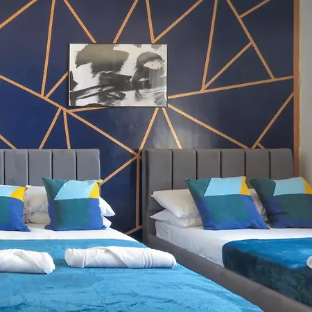 Tudors Esuites One Bedroom Cosy Apartment Birmingham Exterior foto